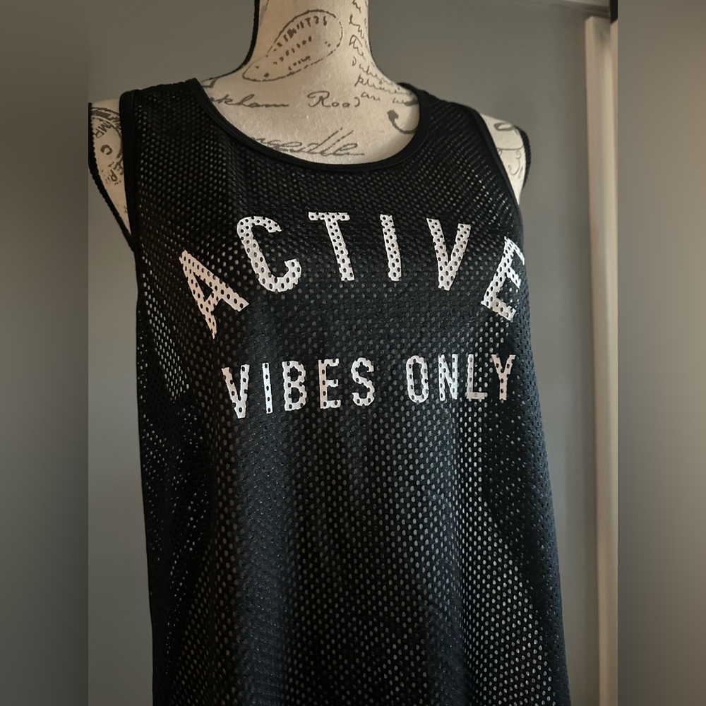 Mesh tank